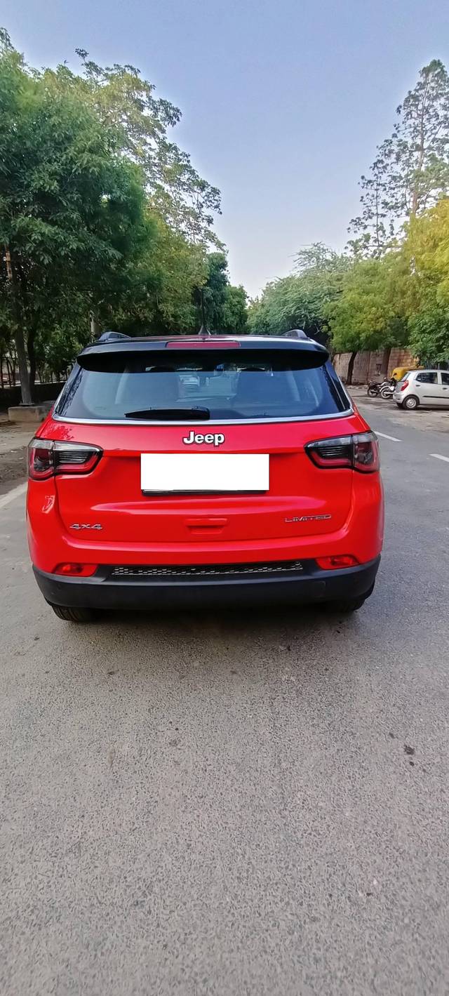 https://images10.gaadi.com/usedcar_image/4612462/original/processed_4e187d54-45ca-4811-b15a-9a6981887b77.jpg?imwidth=6401