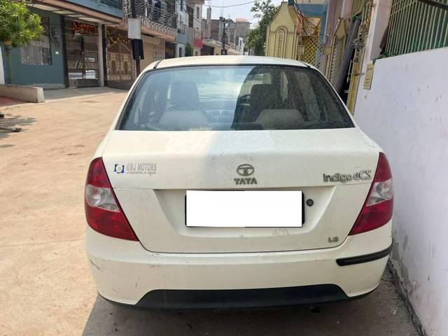 https://images10.gaadi.com/usedcar_image/4612471/original/processed_4bfb755d-d2b7-444f-8442-f4de6c8fca3c.jpg?imwidth=6401