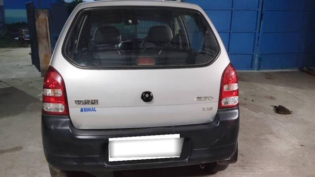 https://images10.gaadi.com/usedcar_image/4612473/original/processed_processed_f4d97d76-c55a-4c9b-92ba-95ffd9652746.jpg?imwidth=6402