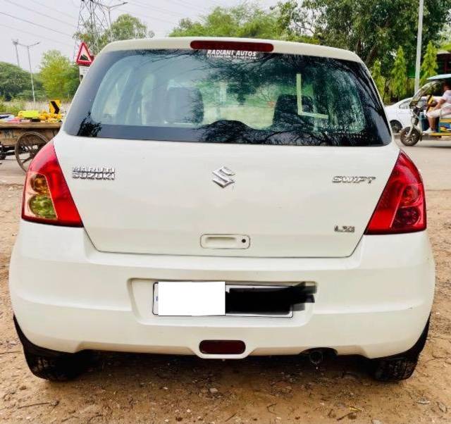 https://images10.gaadi.com/usedcar_image/4612490/original/processed_7f3e322d-74ca-4a8a-b28d-49068b137b11.jpeg?imwidth=6401
