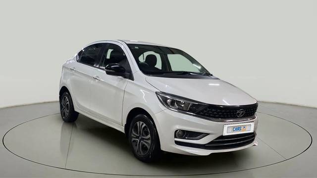 https://images10.gaadi.com/usedcar_image/4612495/original/a056fdd8379cc89e7157576a8c23ba81.jpg?imwidth=6400