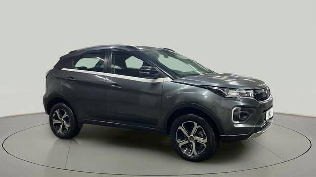 https://images10.gaadi.com/usedcar_image/4612623/original/1f480d7a5ebf8958bc562f7bcc2c7545.jpg?imwidth=6400