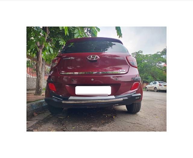 https://images10.gaadi.com/usedcar_image/4612727/original/processed_8ca7bd5a-51da-4010-948a-344d1438b750.jpg?imwidth=6401