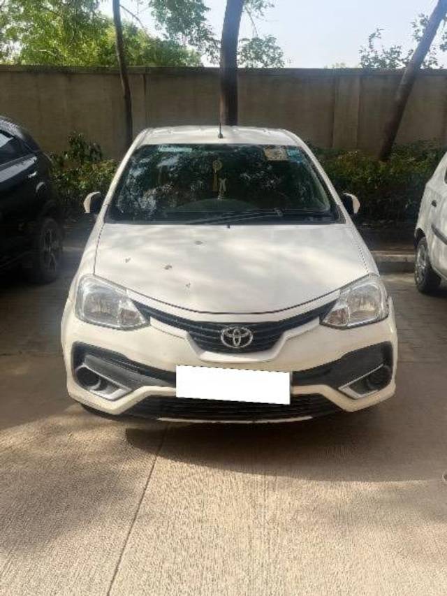 https://images10.gaadi.com/usedcar_image/4612759/original/processed_151d582b-a00f-4562-a75d-687ad2a13ccd.jpeg?imwidth=6400
