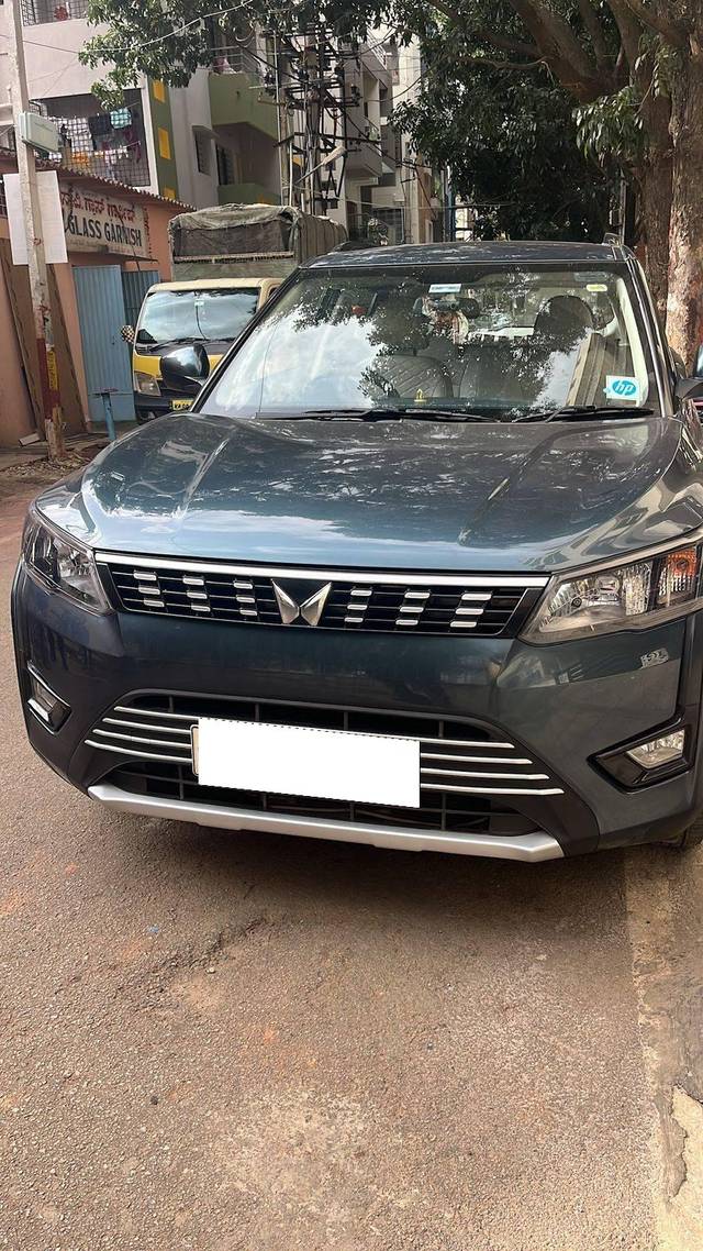 https://images10.gaadi.com/usedcar_image/4612811/original/processed_c5ba8762-d88e-45fc-98e4-e14bd48393c2.jpg?imwidth=6401