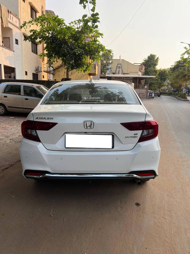 https://images10.gaadi.com/usedcar_image/4612813/original/processed_460d3ca9-5cae-4fbc-b083-a19b855e9249.jpg?imwidth=6400
