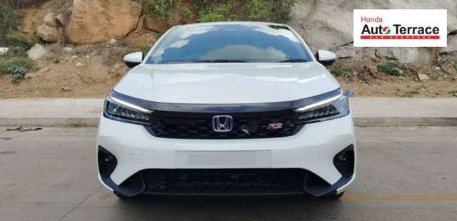 https://images10.gaadi.com/usedcar_image/4612838/original/3d94aaf39d632ca05f7a9921f4992b32.jpeg?imwidth=6400