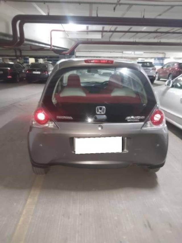 https://images10.gaadi.com/usedcar_image/4612881/original/processed_c587d1e7-b953-4e6a-876f-abd0a220bc5e.jpg?imwidth=6400