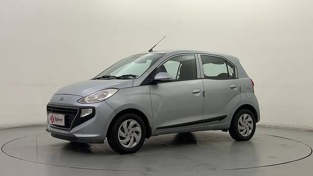 https://images10.gaadi.com/usedcar_image/4612885/original/7694342333319b3b7ac497862bb9d165.JPG?imwidth=6400
