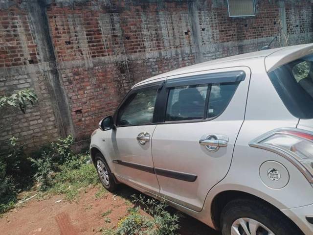 https://images10.gaadi.com/usedcar_image/4612920/original/processed_50ed9a7e-c4bb-4170-8137-27afbd51e7db.jpg?imwidth=6402