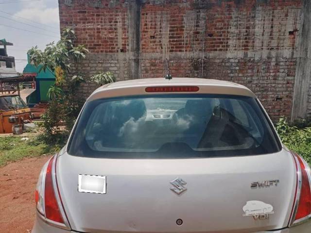 https://images10.gaadi.com/usedcar_image/4612920/original/processed_processed_a4103047-9d2a-4ae3-ae09-afc6d59a7385.jpg?imwidth=6402