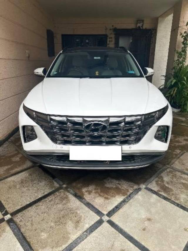https://images10.gaadi.com/usedcar_image/4612960/original/processed_dd7d7657-ee10-42da-8fd6-c6529f5b4b93.jpg?imwidth=6400
