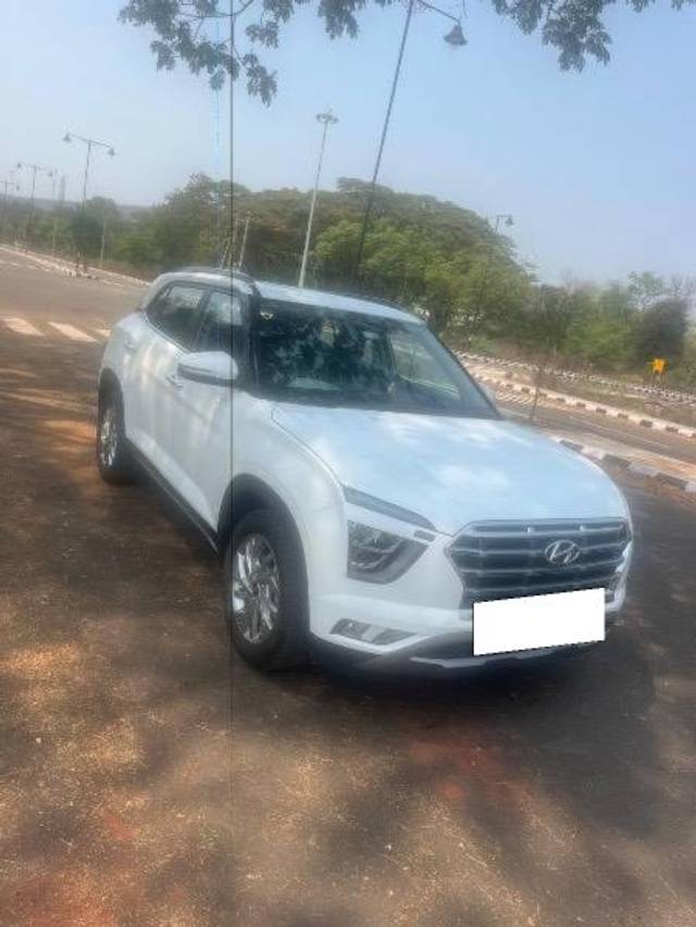 https://images10.gaadi.com/usedcar_image/4612995/original/processed_0308ff7e-fc76-4e96-afc2-7cd9f6582613.jpeg?imwidth=6400