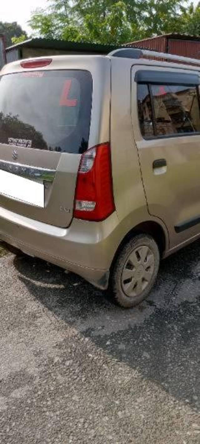 https://images10.gaadi.com/usedcar_image/4613012/original/processed_11ff7fa1-6739-4da0-ae50-5cd69255395e.jpg?imwidth=6401