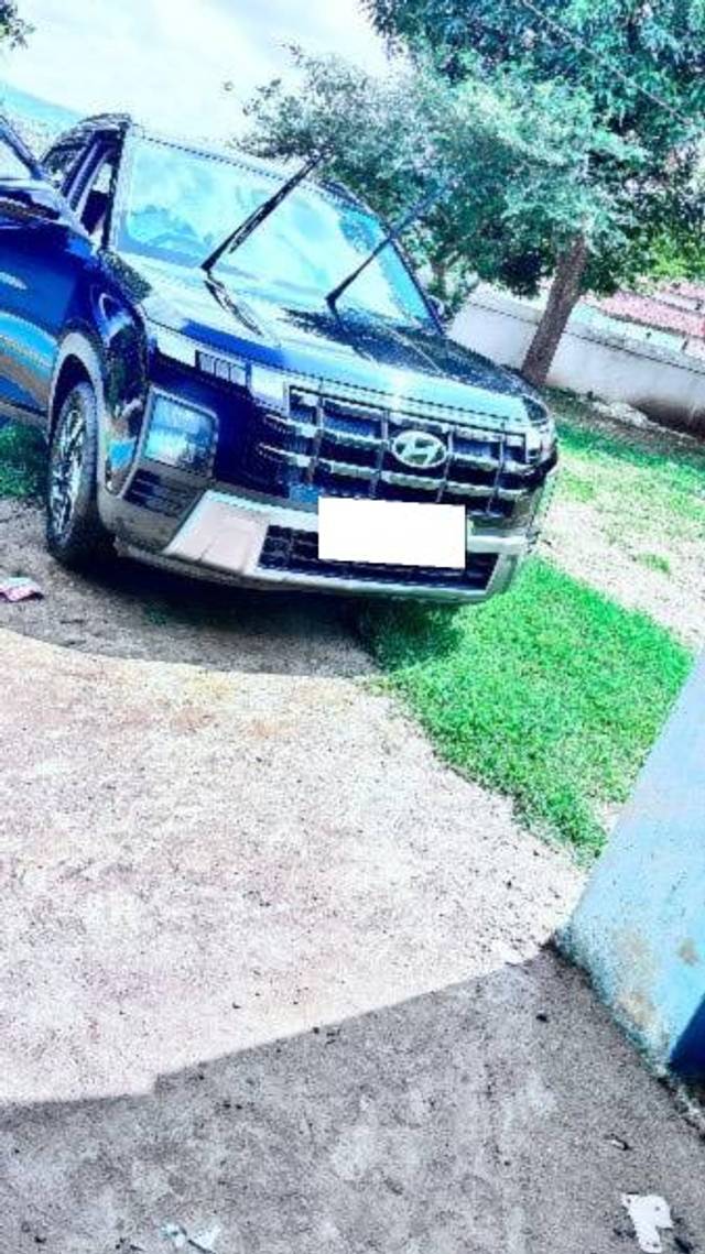 https://images10.gaadi.com/usedcar_image/4613060/original/processed_c0f5fcff-8cb6-4e65-b6e4-099eb72465f8.jpeg?imwidth=6401