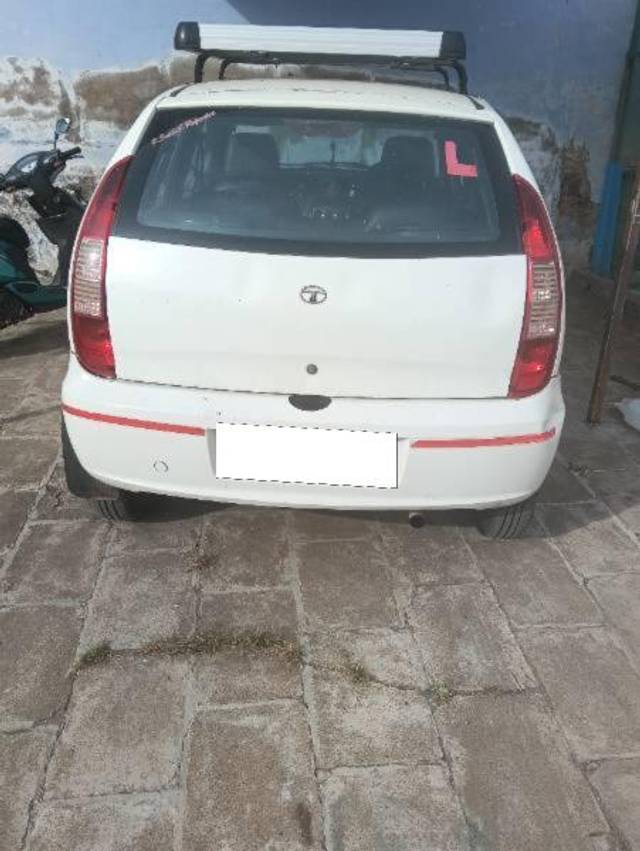 https://images10.gaadi.com/usedcar_image/4613109/original/processed_e53131fc-b9e0-4c6e-be4e-1043cb3ba00c.jpg?imwidth=6401