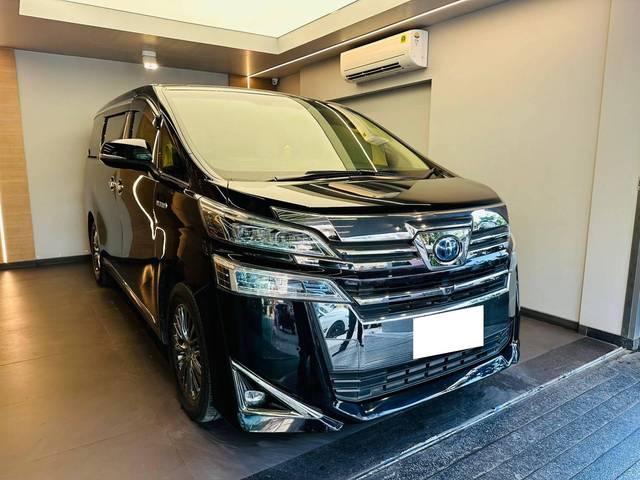 https://images10.gaadi.com/usedcar_image/4613110/original/processed_87942acd8cefe0ba593e09f0bd6930b1.jpg?imwidth=6401