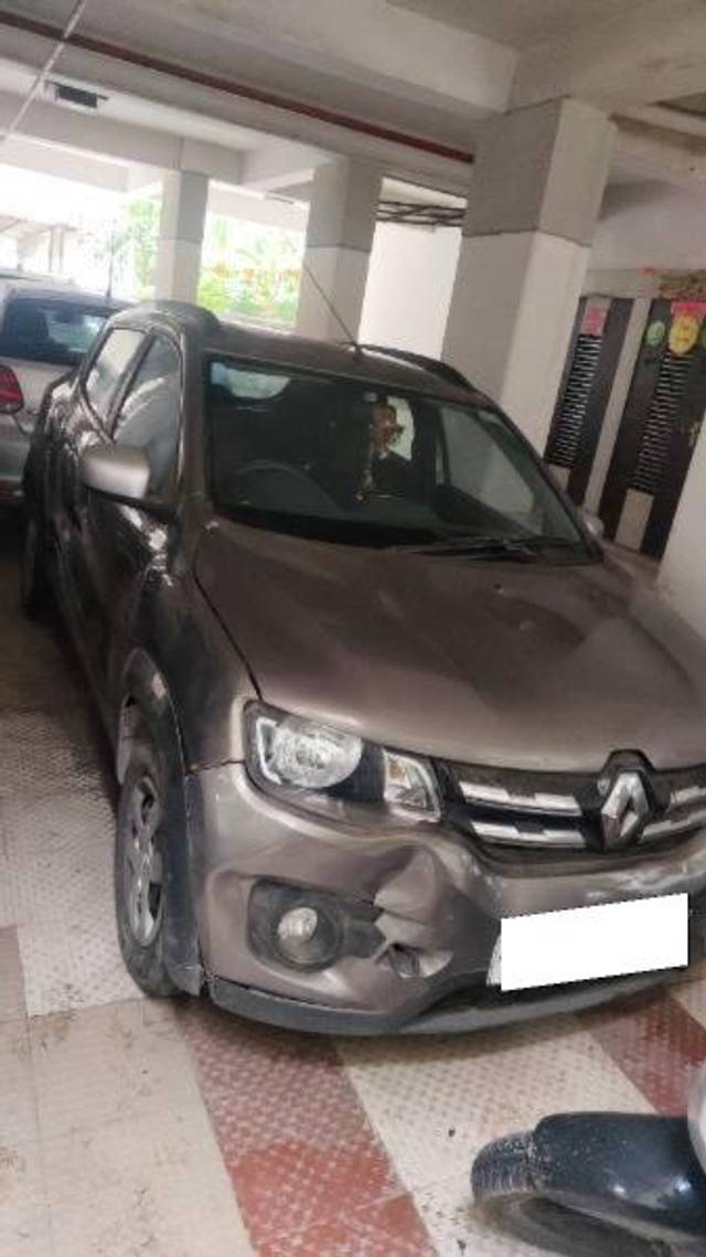 https://images10.gaadi.com/usedcar_image/4613113/original/processed_de209097-a9c1-4cfa-b5b1-0c7fedbc8876.jpg?imwidth=6400