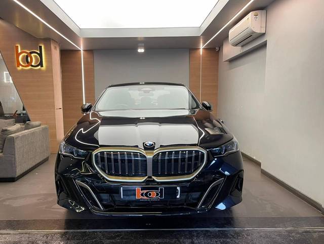 https://images10.gaadi.com/usedcar_image/4613114/original/processed_5818625398638af9a38b727ac6a6ff90.jpeg?imwidth=6400