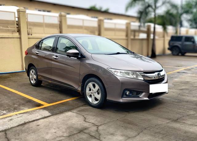 https://images10.gaadi.com/usedcar_image/4613118/original/processed_9473d615a038574289ba9c58847bb487.jpg?imwidth=6400