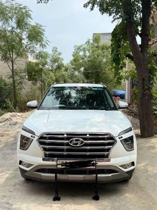 https://images10.gaadi.com/usedcar_image/4613121/original/processed_f823764d-092b-4af1-b54b-321703143129.jpeg?imwidth=6400