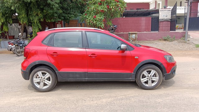 Second-hand 2014 Volkswagen Polo 1.5 TDI Highline for sale in Jaipur-3
