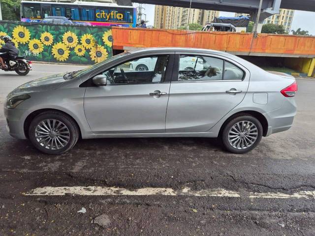 https://images10.gaadi.com/usedcar_image/4613187/original/processed_113ea577b5a59cc9c1a38160de9bb1bc.jpg?imwidth=6402