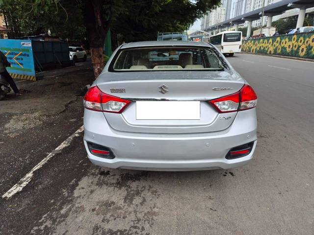 https://images10.gaadi.com/usedcar_image/4613187/original/processed_e7e9ffa781b4eacfd6032f0af486bfd8.jpg?imwidth=6401