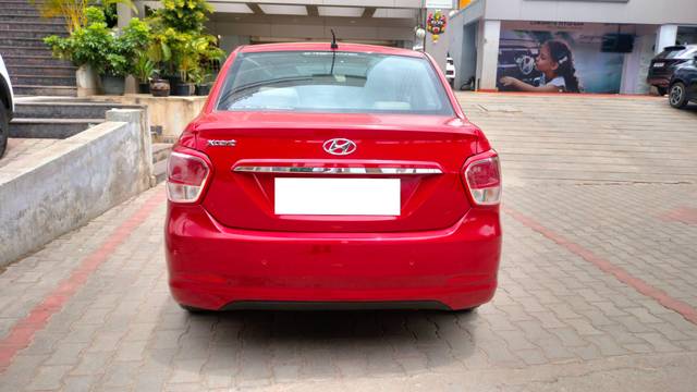 https://images10.gaadi.com/usedcar_image/4613234/original/processed_c7b7a466d2fa274dd66b140d3e09f1c2.jpg?imwidth=6402