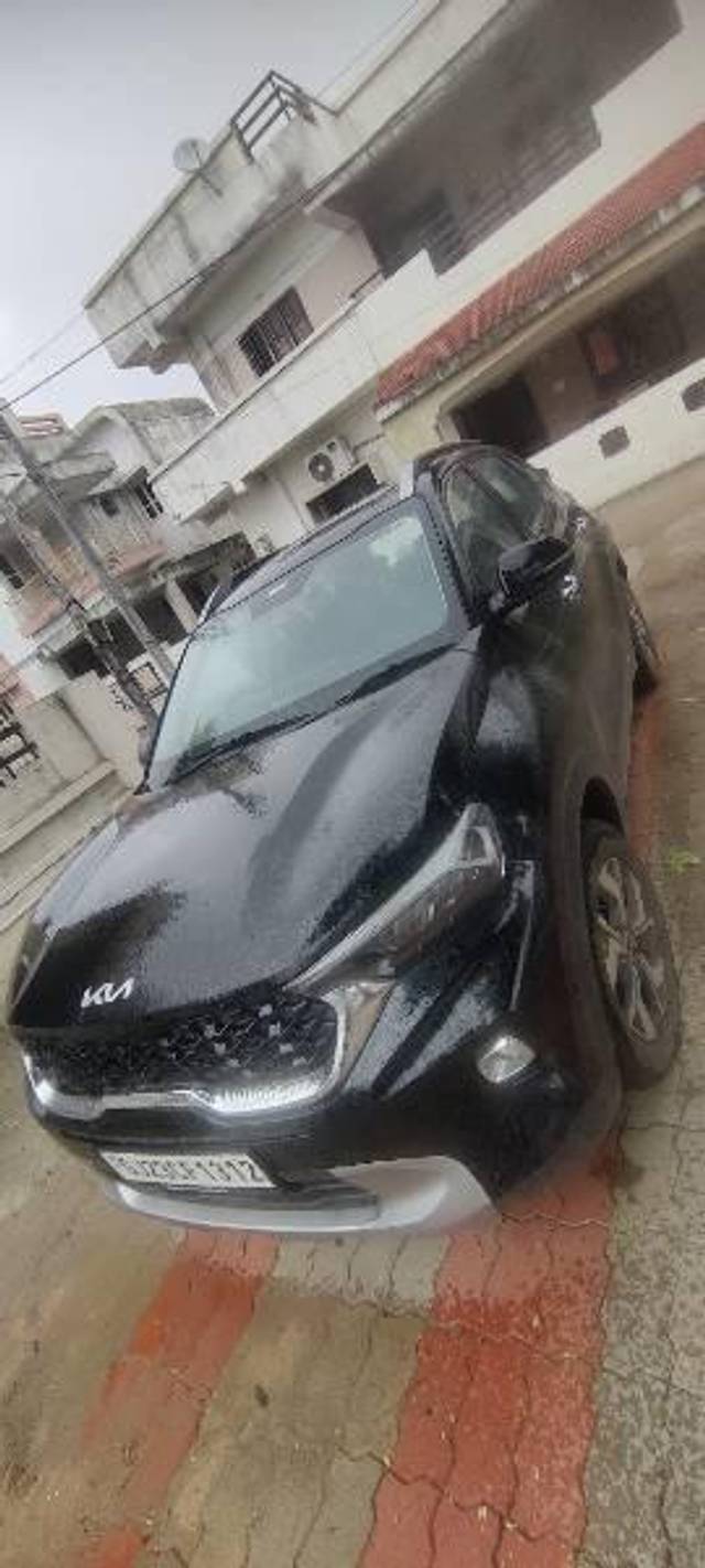 https://images10.gaadi.com/usedcar_image/4613243/original/processed_37513609-4c4c-49d2-9d56-41c8a78dbd06.jpg?imwidth=6402