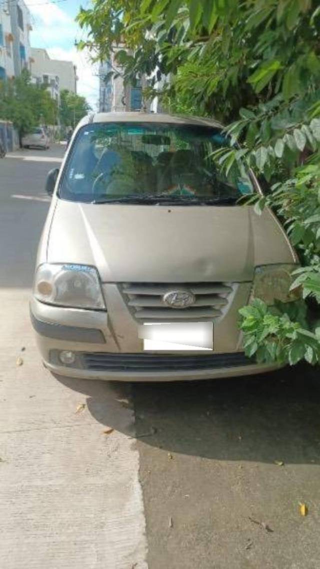 https://images10.gaadi.com/usedcar_image/4613273/original/processed_processed_f5e33bd5-e36f-4cd1-bd41-3e7d2962c4f6.jpeg?imwidth=6400