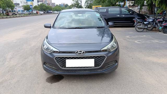 https://images10.gaadi.com/usedcar_image/4613277/original/processed_4376cf9c58c9c0fcf786790aea2913dc.jpg?imwidth=6402