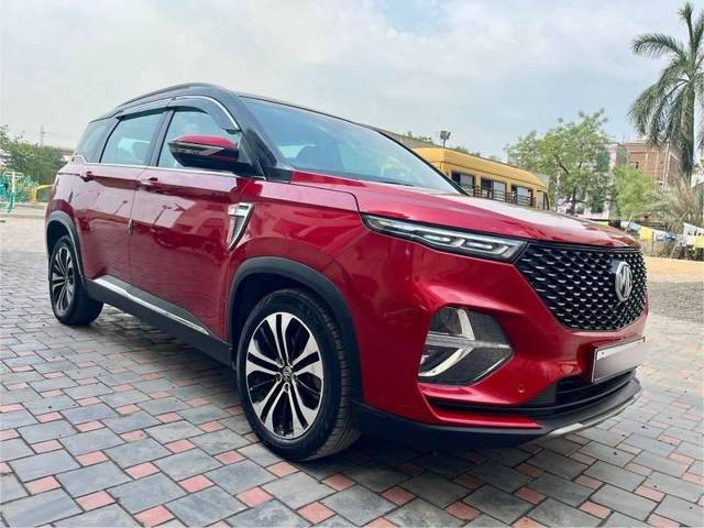 https://images10.gaadi.com/usedcar_image/4613281/original/processed_5c5d44fe-c4b9-4f98-88dc-0a1fa74e8827.jpeg?imwidth=6400