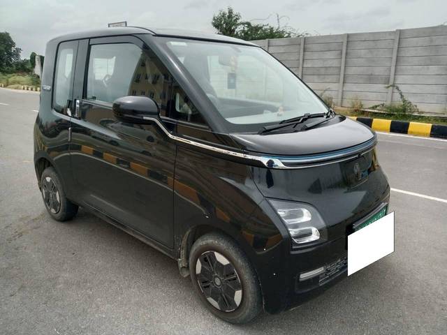 https://images10.gaadi.com/usedcar_image/4613319/original/processed_452fac1bfa3dd8b15eb0b8299728b720.jpg?imwidth=6400
