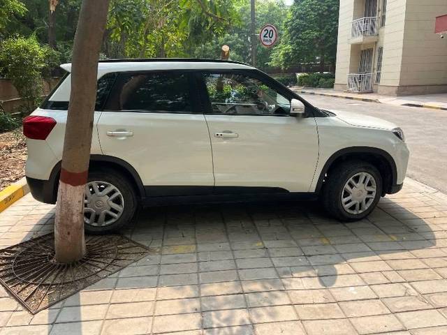 https://images10.gaadi.com/usedcar_image/4613373/original/processed_b7707bff-5dc1-45f3-b84b-fa7b78c5b8bc.jpeg?imwidth=6401