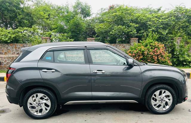 https://images10.gaadi.com/usedcar_image/4613378/original/fb5ba5fe15b1fb3e9ac33ea4229f8f73.jpg?imwidth=6401
