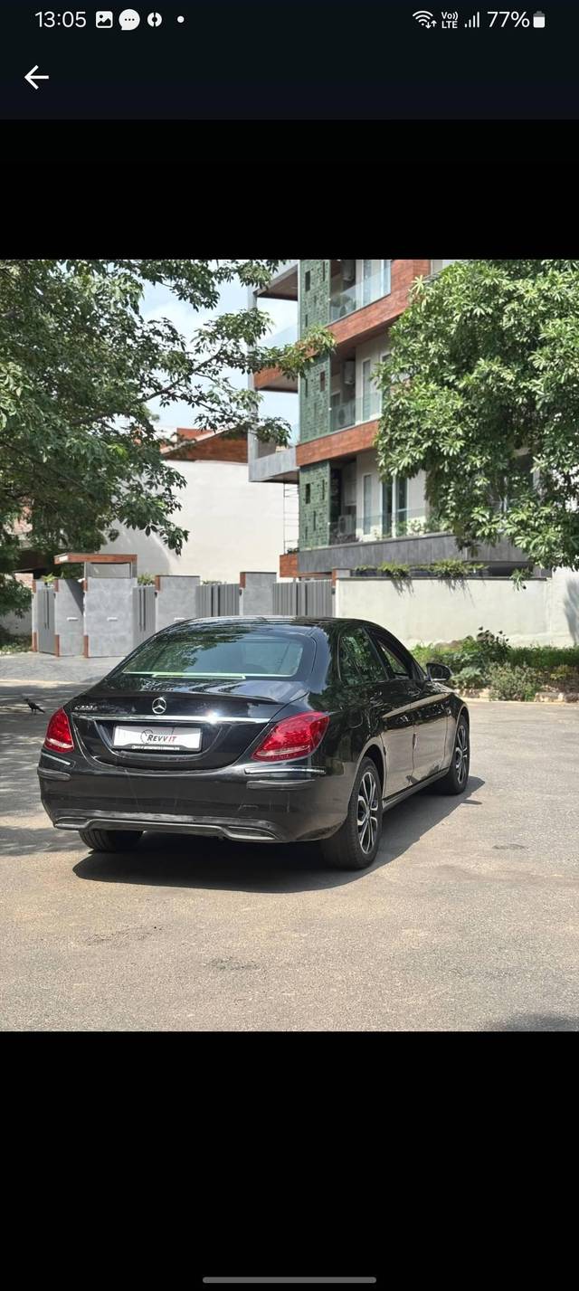 https://images10.gaadi.com/usedcar_image/4613384/original/processed_3d4a7ec03f3e9e9533ad662094d51eb0.jpg?imwidth=6401