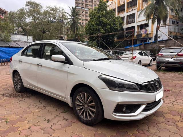 https://images10.gaadi.com/usedcar_image/4613388/original/processed_0fc22cc7cc91ecd1bb53ede685ed40c1.jpg?imwidth=6400