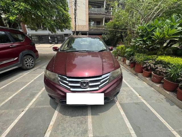 https://images10.gaadi.com/usedcar_image/4613405/original/processed_00f42f7d-599a-4e23-bc6f-a1d9adbdcd2d.jpeg?imwidth=6402