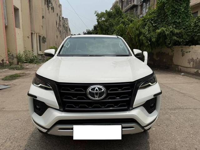 https://images10.gaadi.com/usedcar_image/4613437/original/processed_a16b2dd578506205c8a18bde3338579c.jpg?imwidth=6400