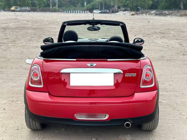 https://images10.gaadi.com/usedcar_image/4613445/original/processed_6a65cabd3a07a19fee95ef0892c9e6cf.jpg?imwidth=6402