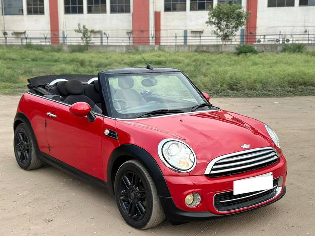 https://images10.gaadi.com/usedcar_image/4613445/original/processed_c463cfd0fab07159c23e3d023482d95a.jpg?imwidth=6400