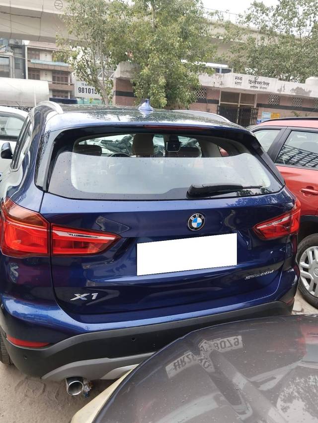 https://images10.gaadi.com/usedcar_image/4613446/original/processed_402a4247df5af2c53db6b6c065900a66.jpg?imwidth=6401