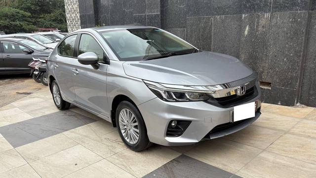 https://images10.gaadi.com/usedcar_image/4613450/original/processed_80178d58ede27ed9fa6538f26c558b2c.jpg?imwidth=6400