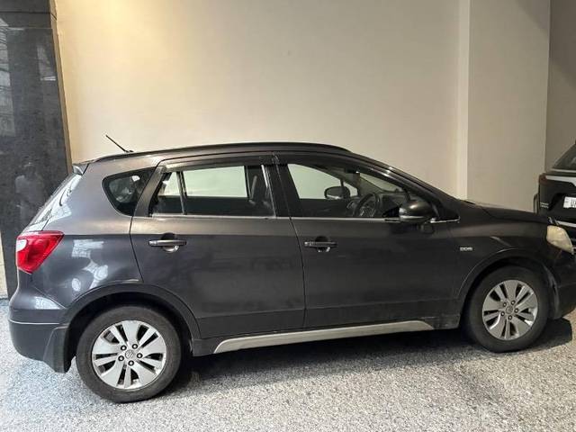 https://images10.gaadi.com/usedcar_image/4613486/original/processed_d6befbd7-7760-4da4-b648-619e0acd10fa.jpeg?imwidth=6400