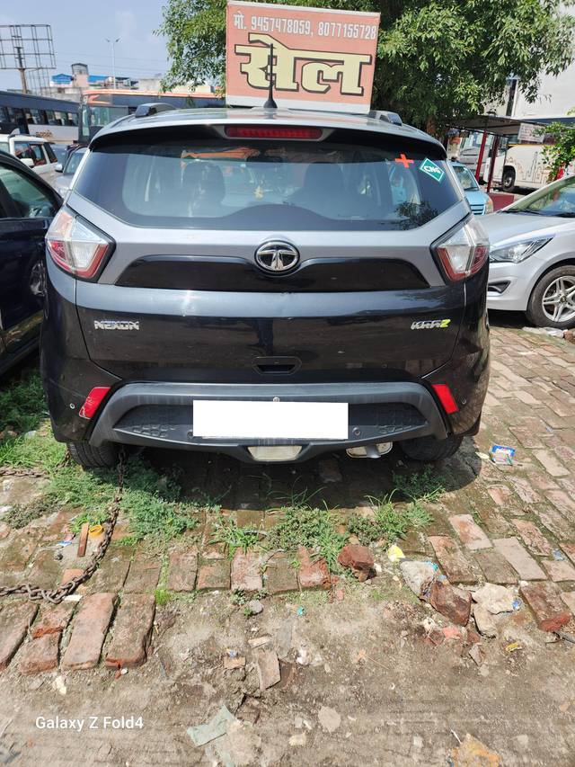 https://images10.gaadi.com/usedcar_image/4613518/original/processed_c2a13195-ef32-4fa7-a5ba-77d389057ad6.jpg?imwidth=6401