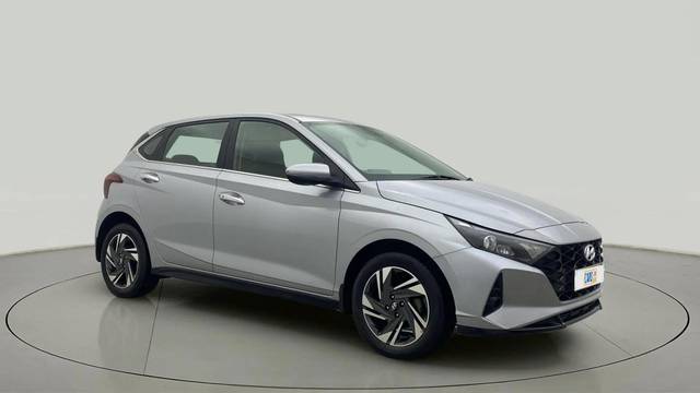 https://images10.gaadi.com/usedcar_image/4613552/original/bc47b365069036d6c89b7e6e3c827343.jpg?imwidth=6400