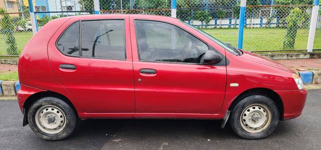https://images10.gaadi.com/usedcar_image/4613553/original/b60c1becc653ad6688a672b535b79ed6.jpg?imwidth=6401