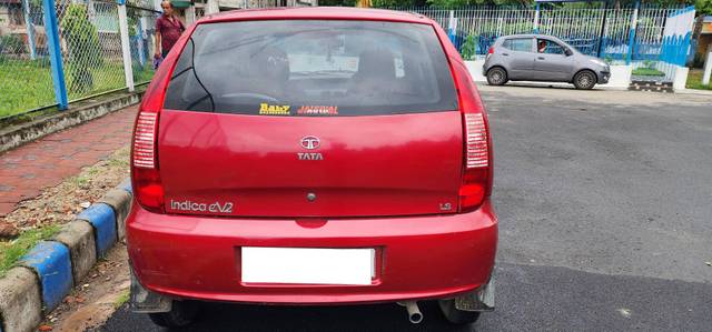 https://images10.gaadi.com/usedcar_image/4613553/original/processed_b310b2f648cbb1d726e2ad7a2f0d322a.jpg?imwidth=6402