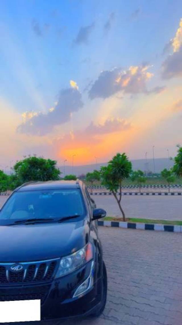https://images10.gaadi.com/usedcar_image/4613571/original/processed_476d0137-4237-423b-aadc-e27e8f87fafb.jpg?imwidth=6400